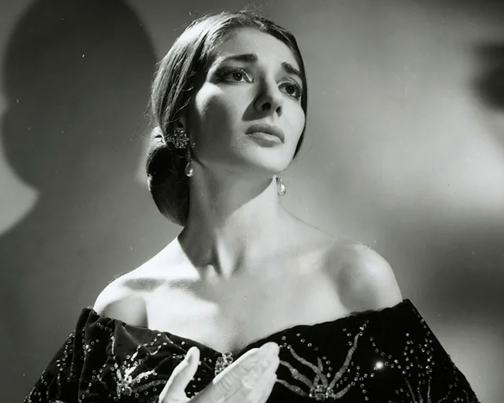 (Nella foto, Maria Callas è Violette in La Traviata. Credit Houston Rogers Victoria and Albert Museum)